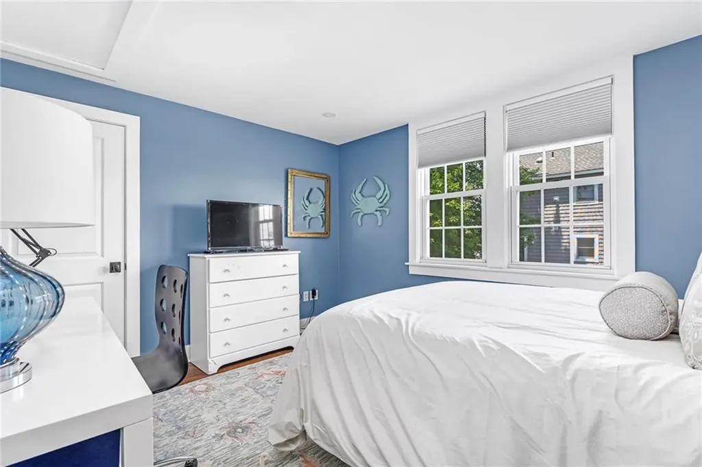 5 Pasadena Avenue Westerly RI 02891