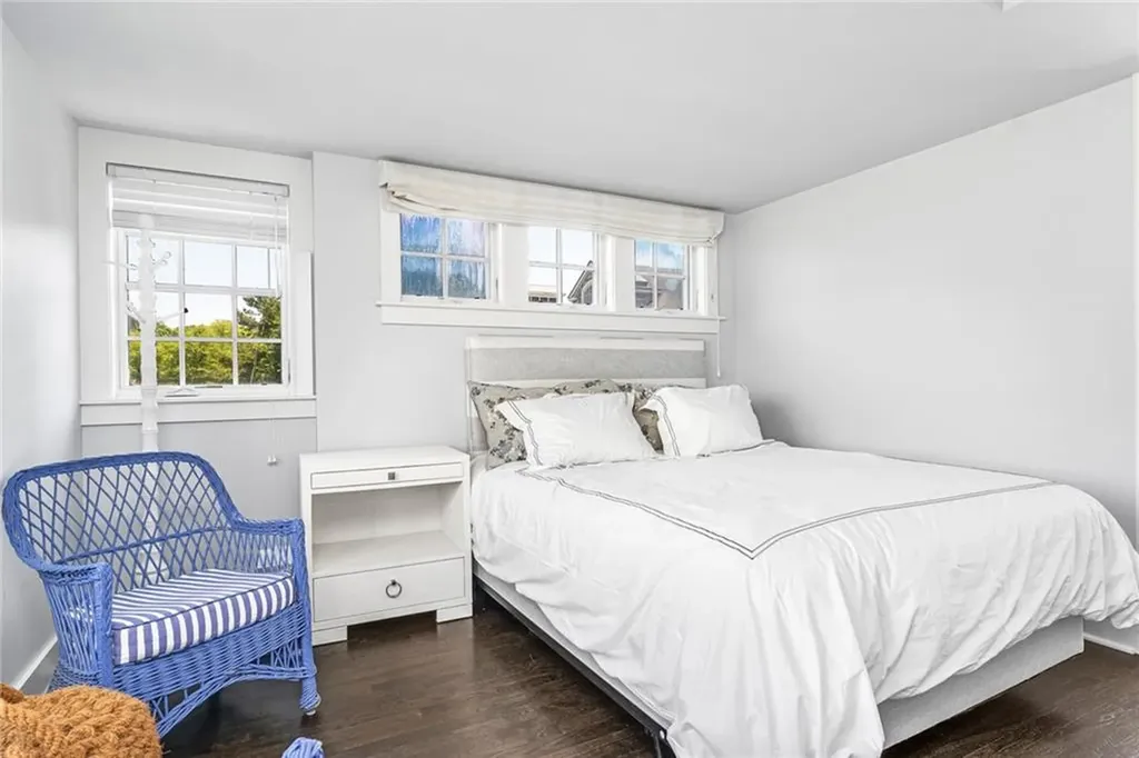 5 Pasadena Avenue Westerly RI 02891