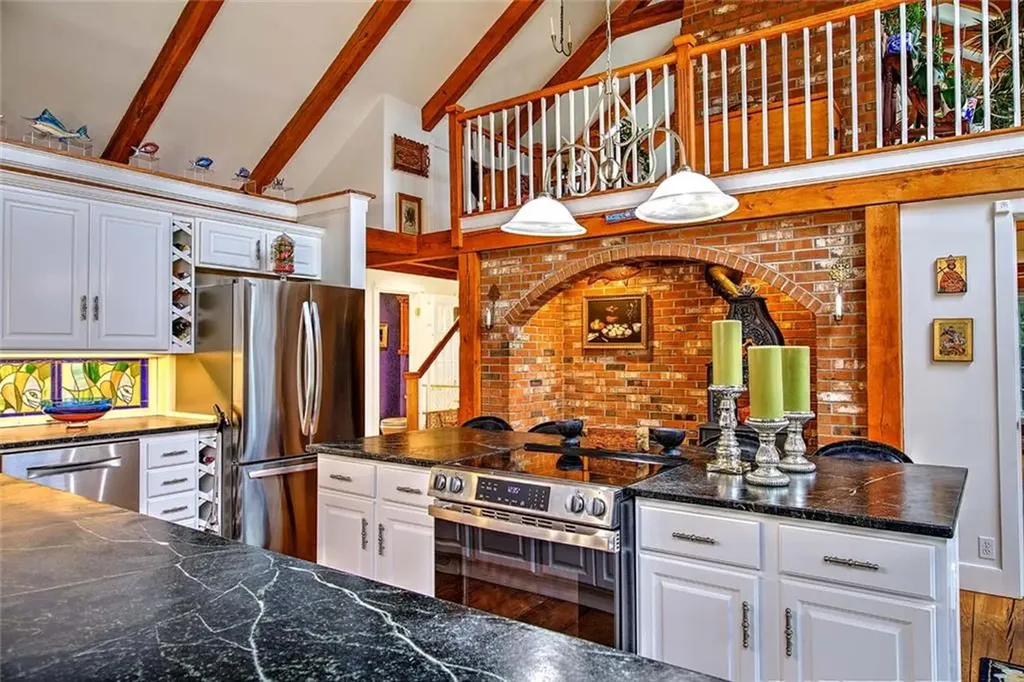 75 Macomber Lane Portsmouth RI 02871