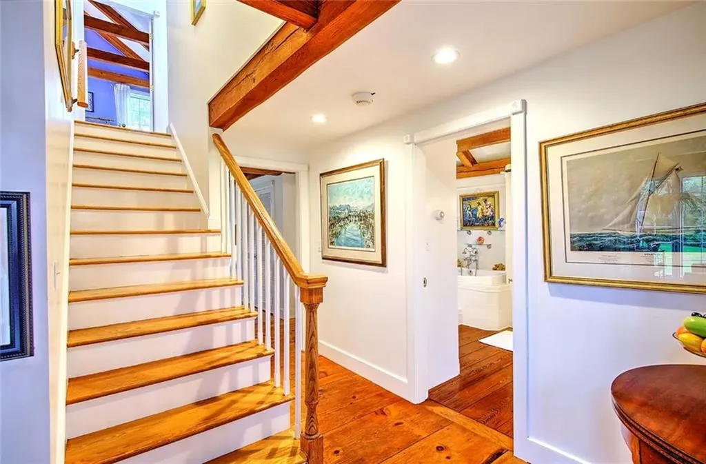 75 Macomber Lane Portsmouth RI 02871