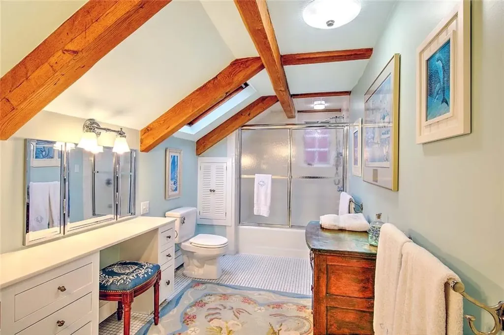 75 Macomber Lane Portsmouth RI 02871