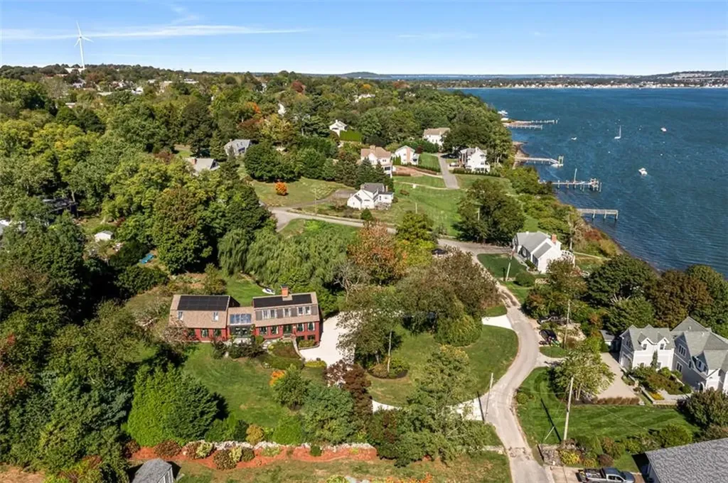 75 Macomber Lane Portsmouth RI 02871
