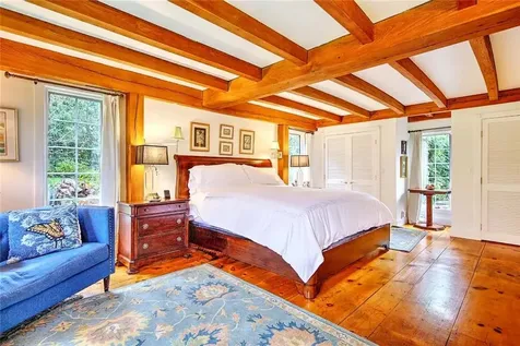 75 Macomber Lane Portsmouth RI 02871