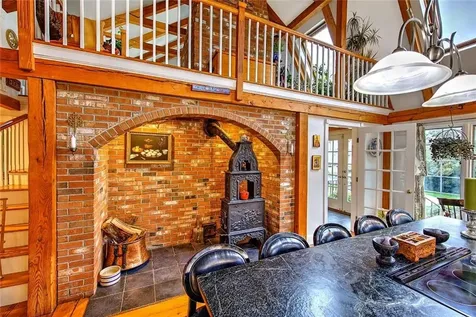 75 Macomber Lane Portsmouth RI 02871