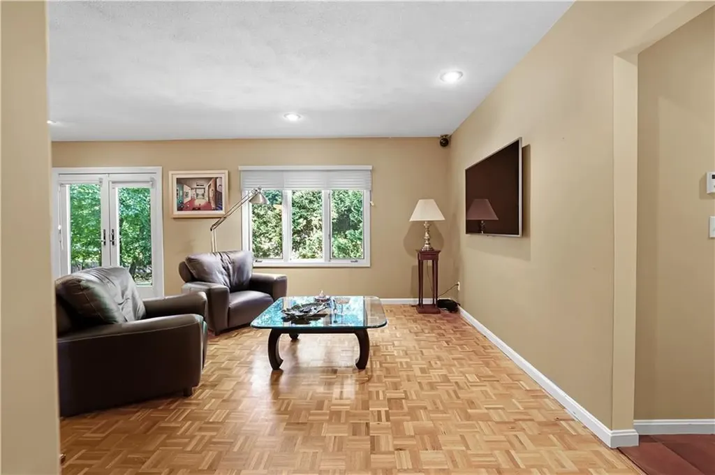 82 Mountain Laurel Drive Cranston RI 02920