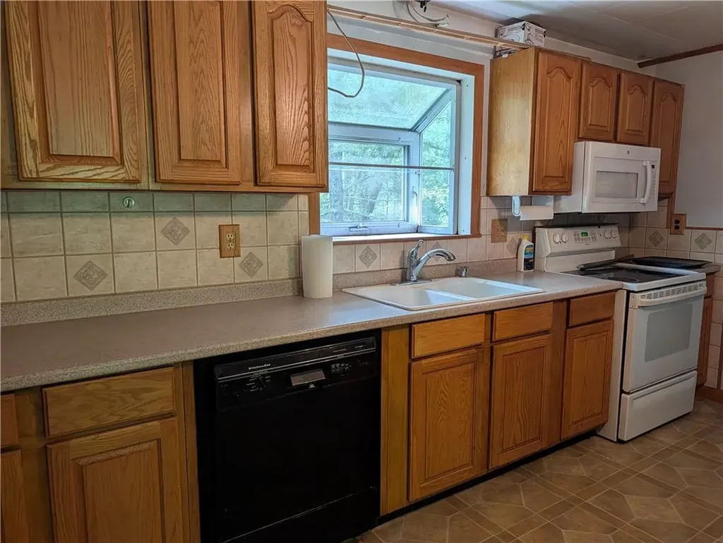 65 Peck Hill Road Scituate RI 02857