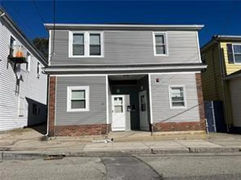 217 State Street Bristol RI 02809