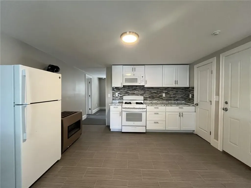 217 State Street Bristol RI 02809
