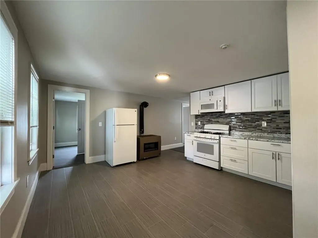 217 State Street Bristol RI 02809