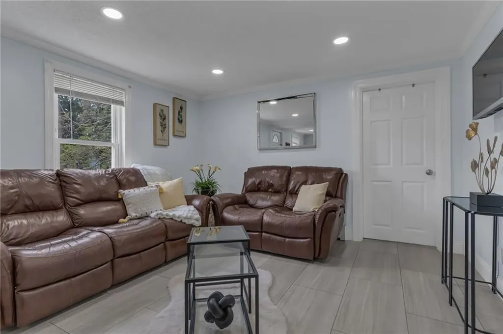 1842 Mendon Road Woonsocket RI 02895