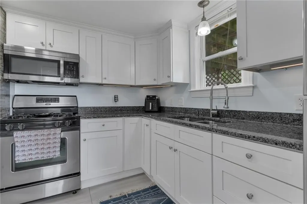 1842 Mendon Road Woonsocket RI 02895