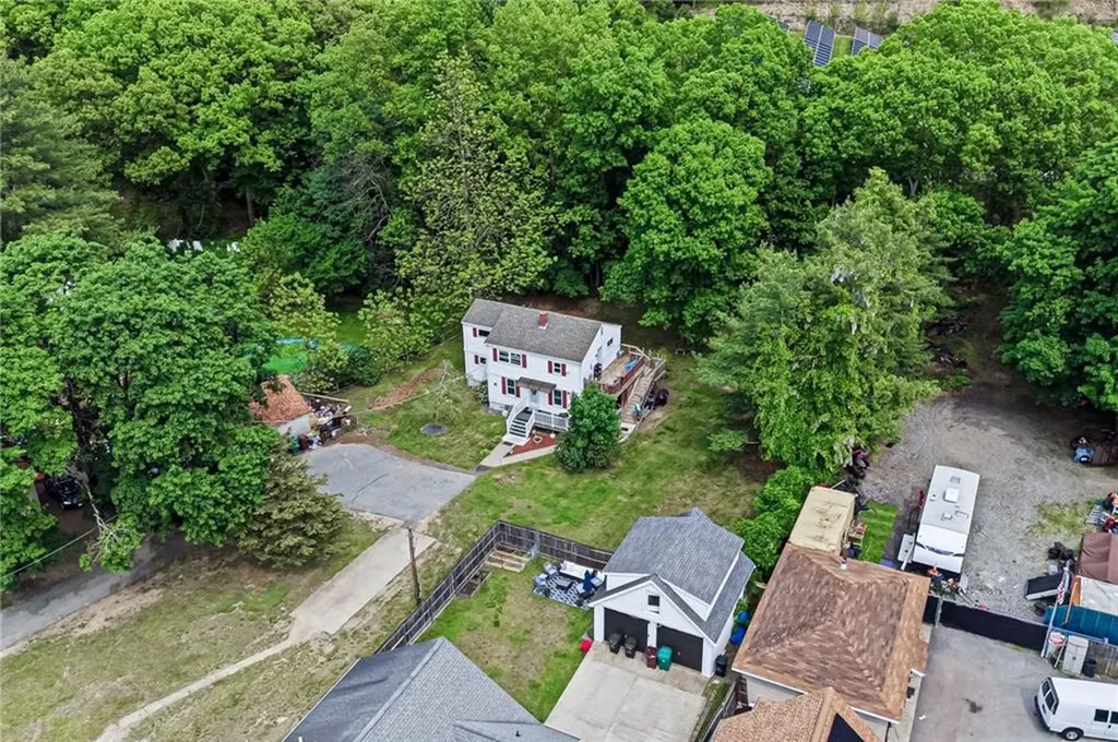 1842 Mendon Road Woonsocket RI 02895