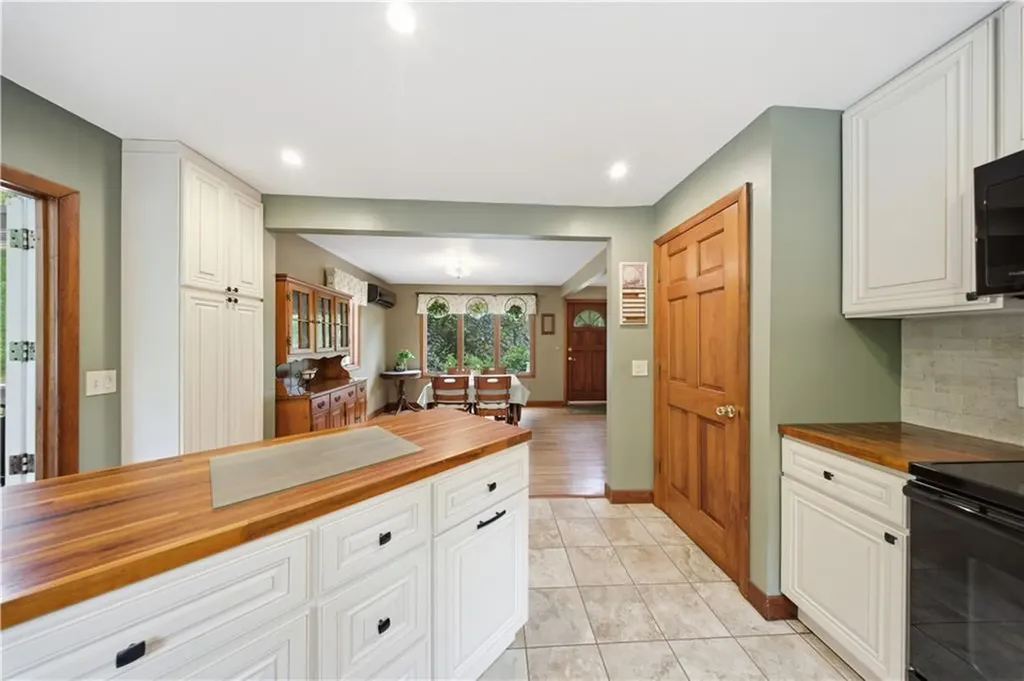 449 Rose Hill Road South Kingstown RI 02879