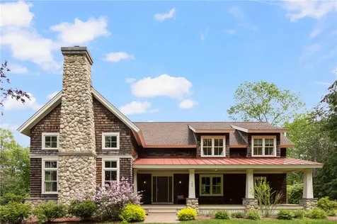 104 Ferry Road Bristol RI 02809