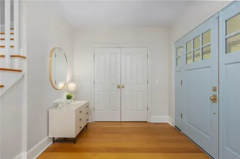 104 Ferry Road Bristol RI 02809