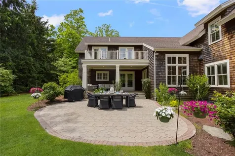104 Ferry Road Bristol RI 02809