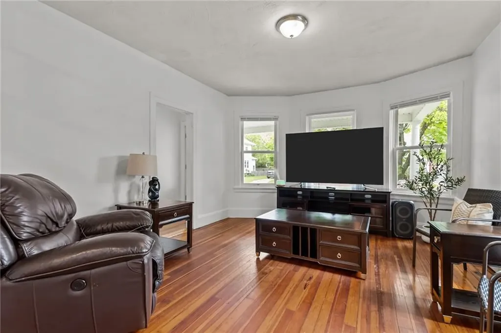 162 Armington Street Cranston RI 02905