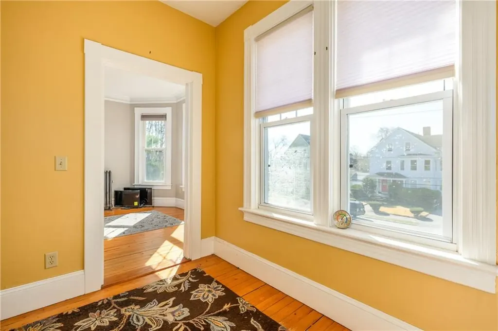 169 Arnold Avenue Cranston RI 02905