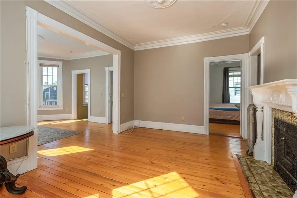 169 Arnold Avenue Cranston RI 02905