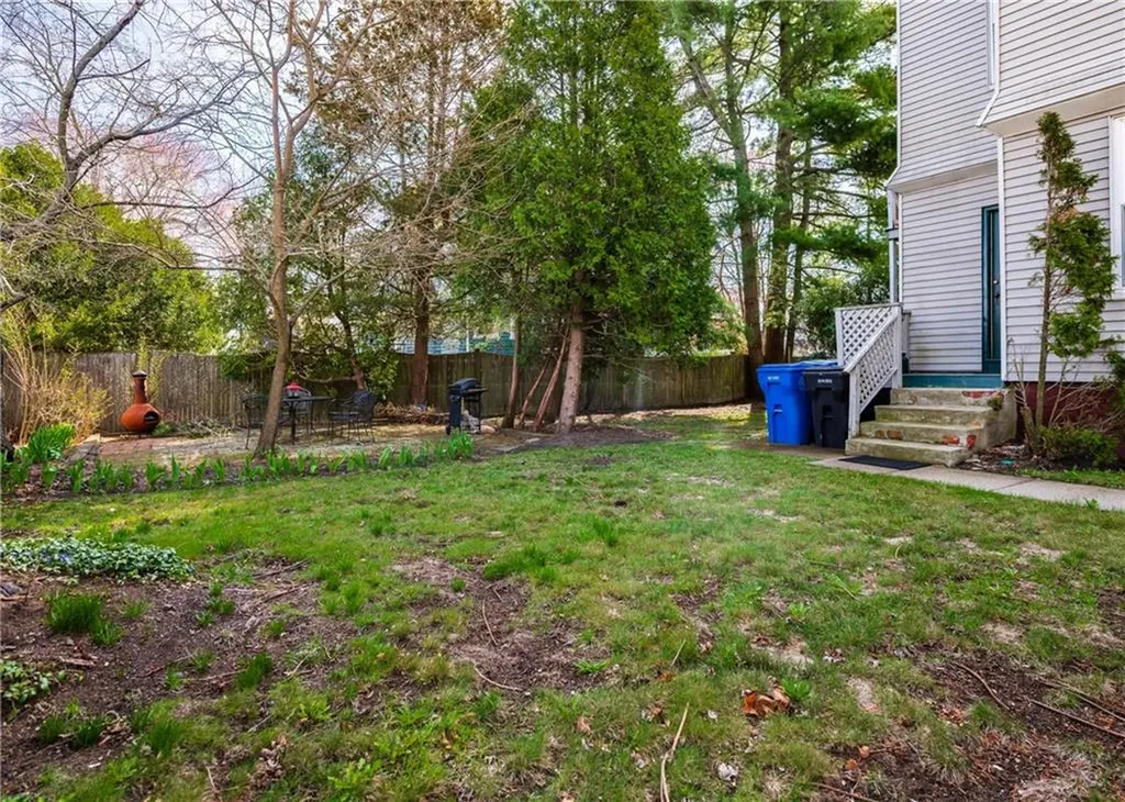 169 Arnold Avenue Cranston RI 02905