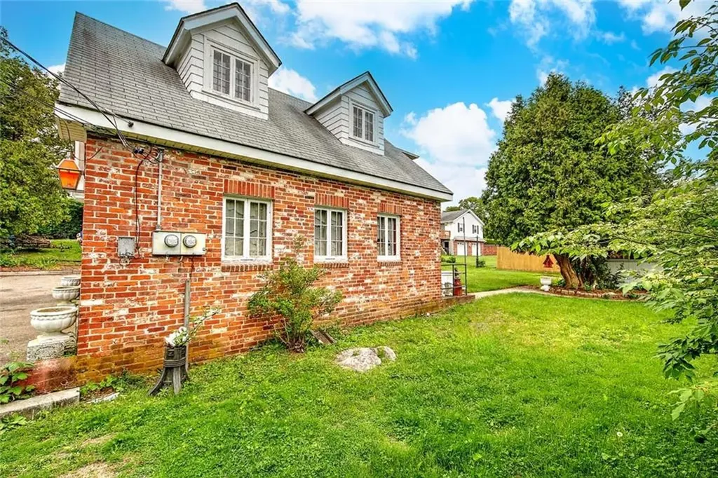 3 Waumsett Avenue Cumberland RI 02864