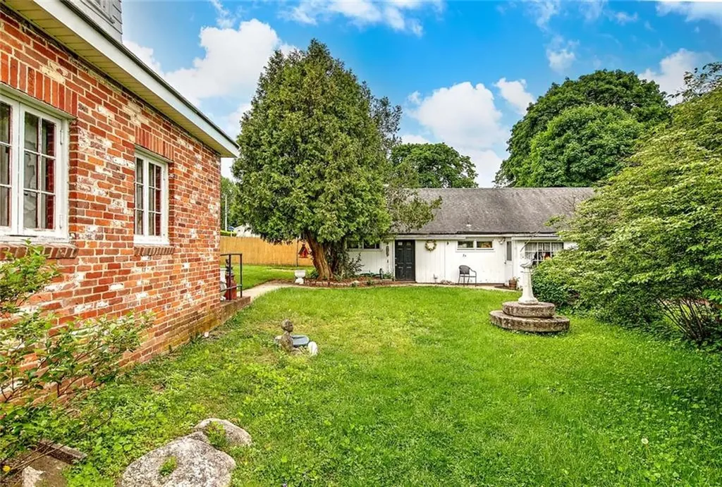3 Waumsett Avenue Cumberland RI 02864
