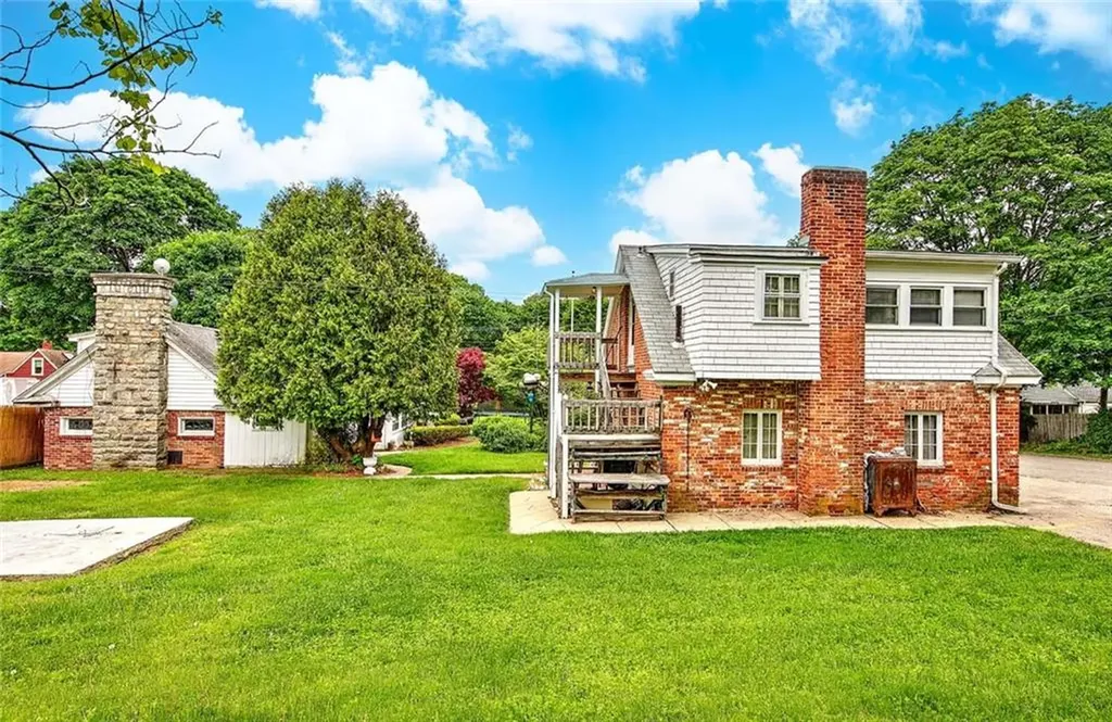 3 Waumsett Avenue Cumberland RI 02864