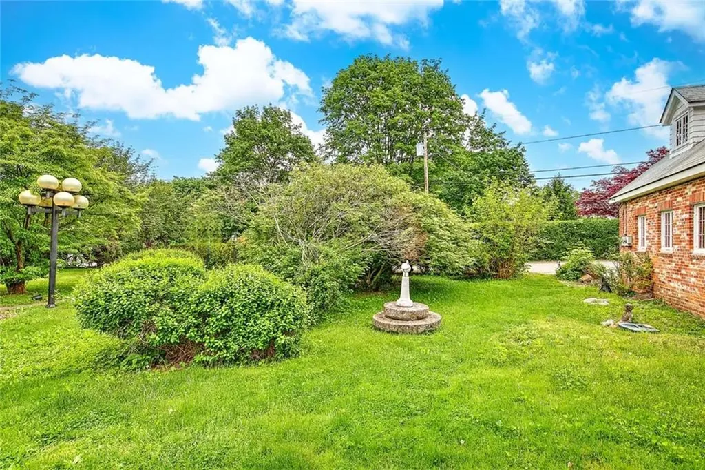 3 Waumsett Avenue Cumberland RI 02864