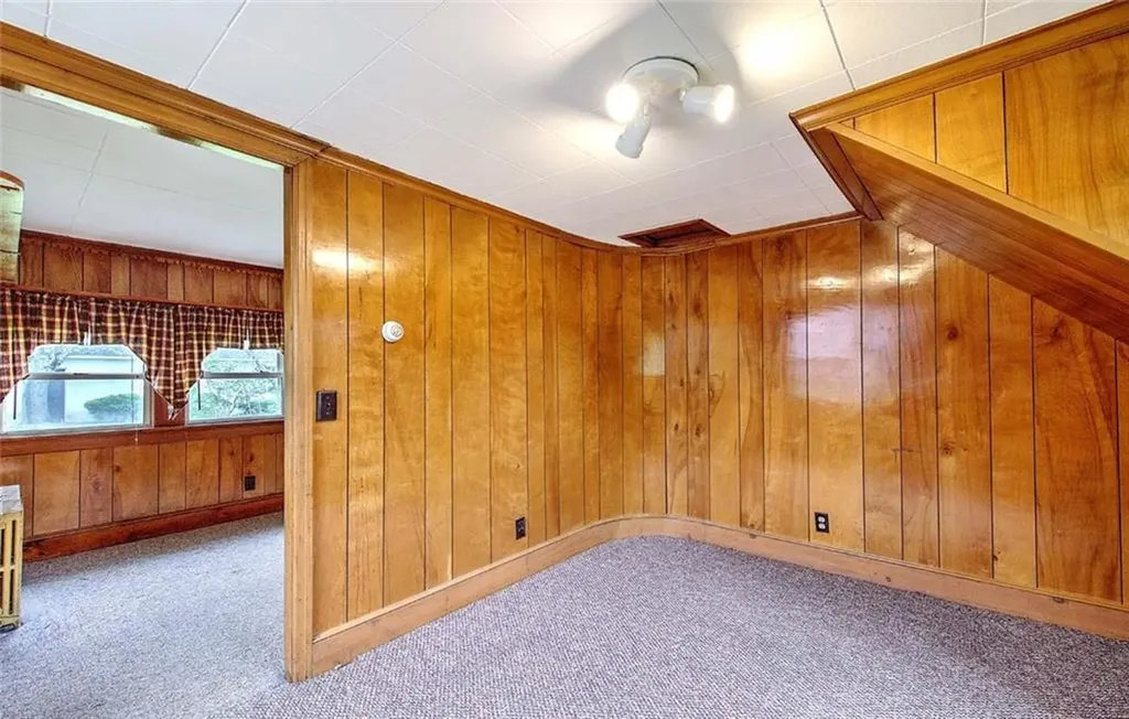 3 Waumsett Avenue Cumberland RI 02864