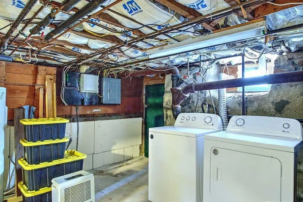 32 Paddy Hill Road South Kingstown RI 02879