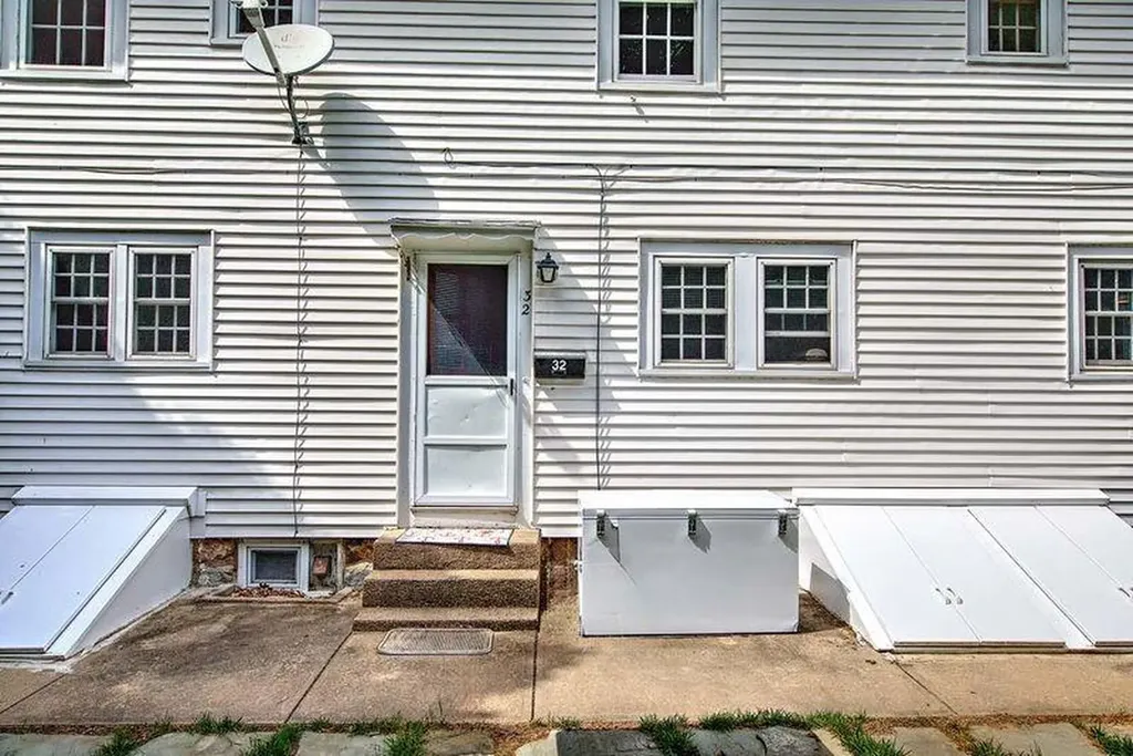 32 Paddy Hill Road South Kingstown RI 02879