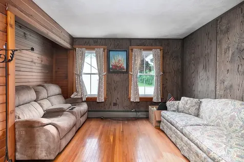 385 381 Ten Rod Road North Kingstown RI 02852