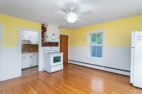 385 381 Ten Rod Road North Kingstown RI 02852