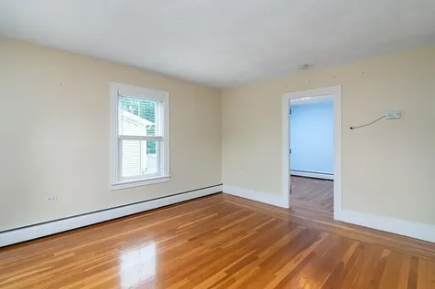 385 381 Ten Rod Road North Kingstown RI 02852