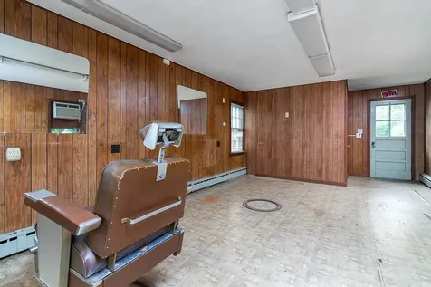 385 381 Ten Rod Road North Kingstown RI 02852