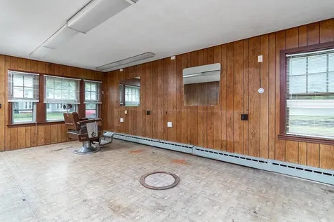 385 381 Ten Rod Road North Kingstown RI 02852