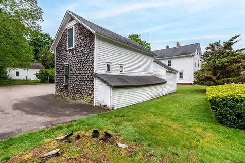 385 381 Ten Rod Road North Kingstown RI 02852