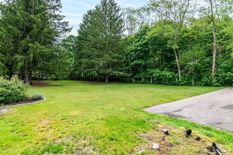 385 381 Ten Rod Road North Kingstown RI 02852