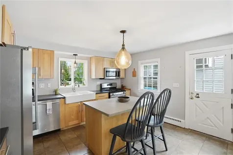 40 Haile Street Warren RI 02885
