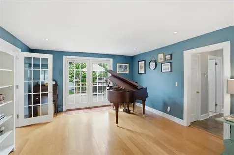 40 Haile Street Warren RI 02885