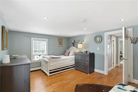 40 Haile Street Warren RI 02885