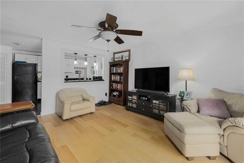 130 Pilgrim Parkway Warwick RI 02888