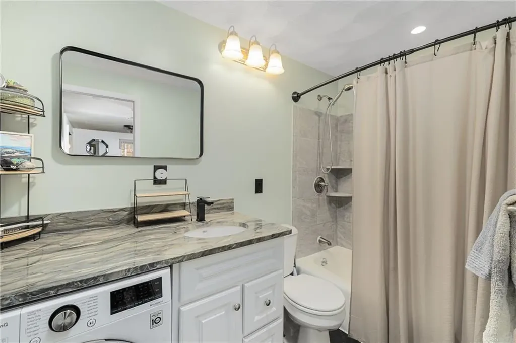 130 Pilgrim Parkway Warwick RI 02888