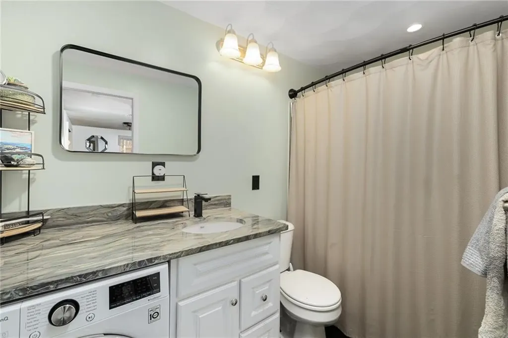 130 Pilgrim Parkway Warwick RI 02888