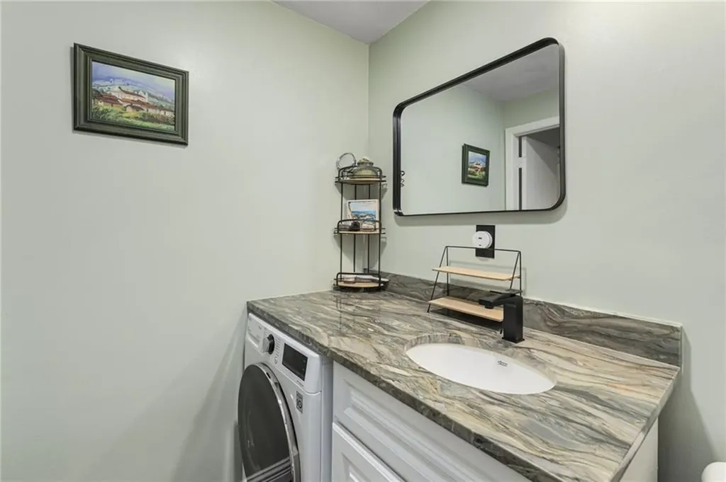 130 Pilgrim Parkway Warwick RI 02888