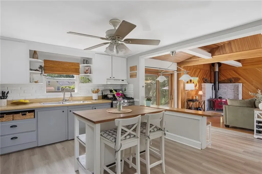 45 Woodhaven Road Pawtucket RI 02861