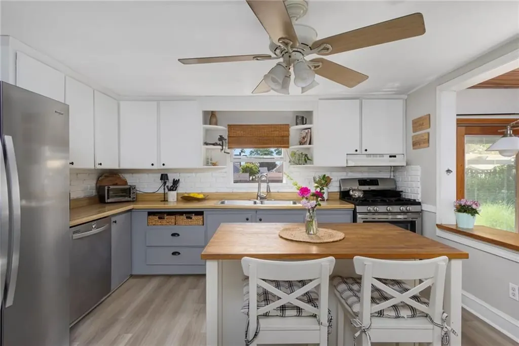45 Woodhaven Road Pawtucket RI 02861