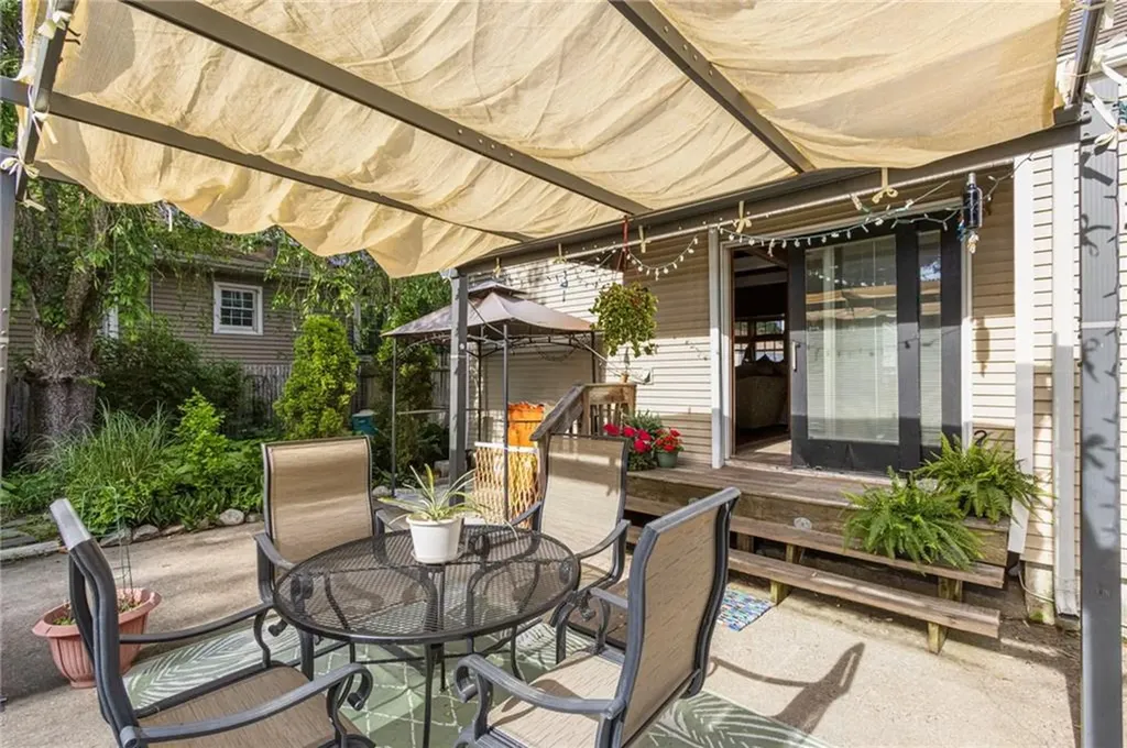 45 Woodhaven Road Pawtucket RI 02861