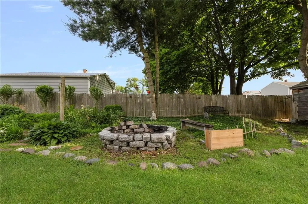 45 Woodhaven Road Pawtucket RI 02861