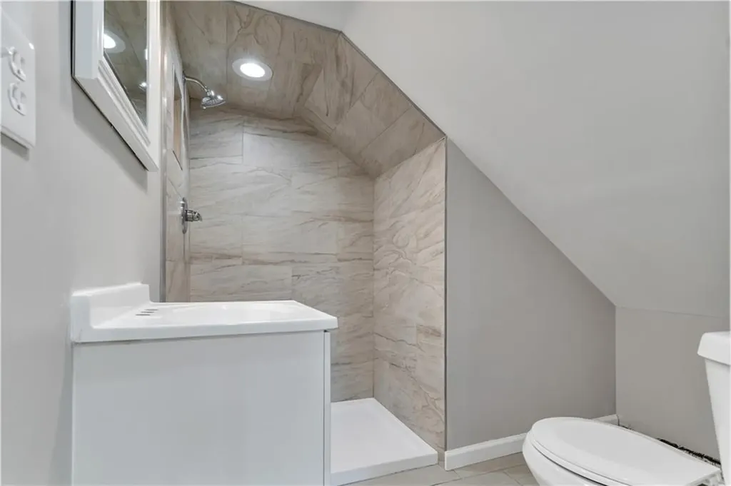 43 Jenkins Street Providence RI 02906